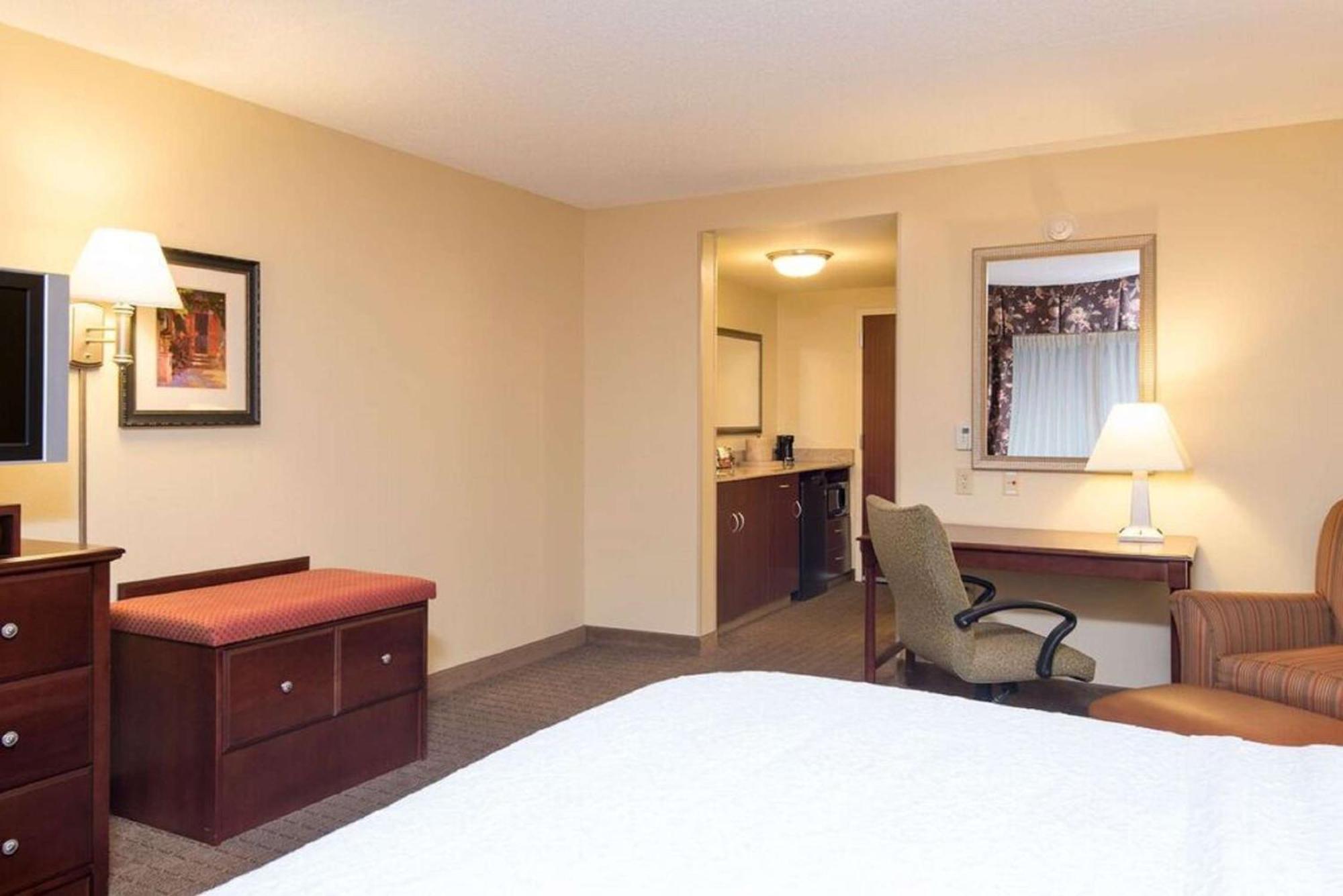 Hampton Inn Schenectady Downtown Екстериор снимка