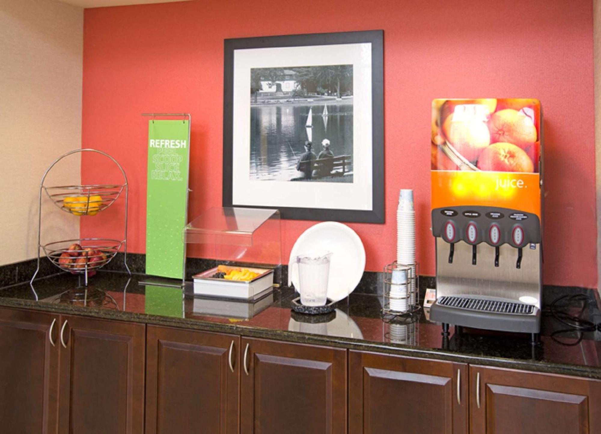 Hampton Inn Schenectady Downtown Екстериор снимка