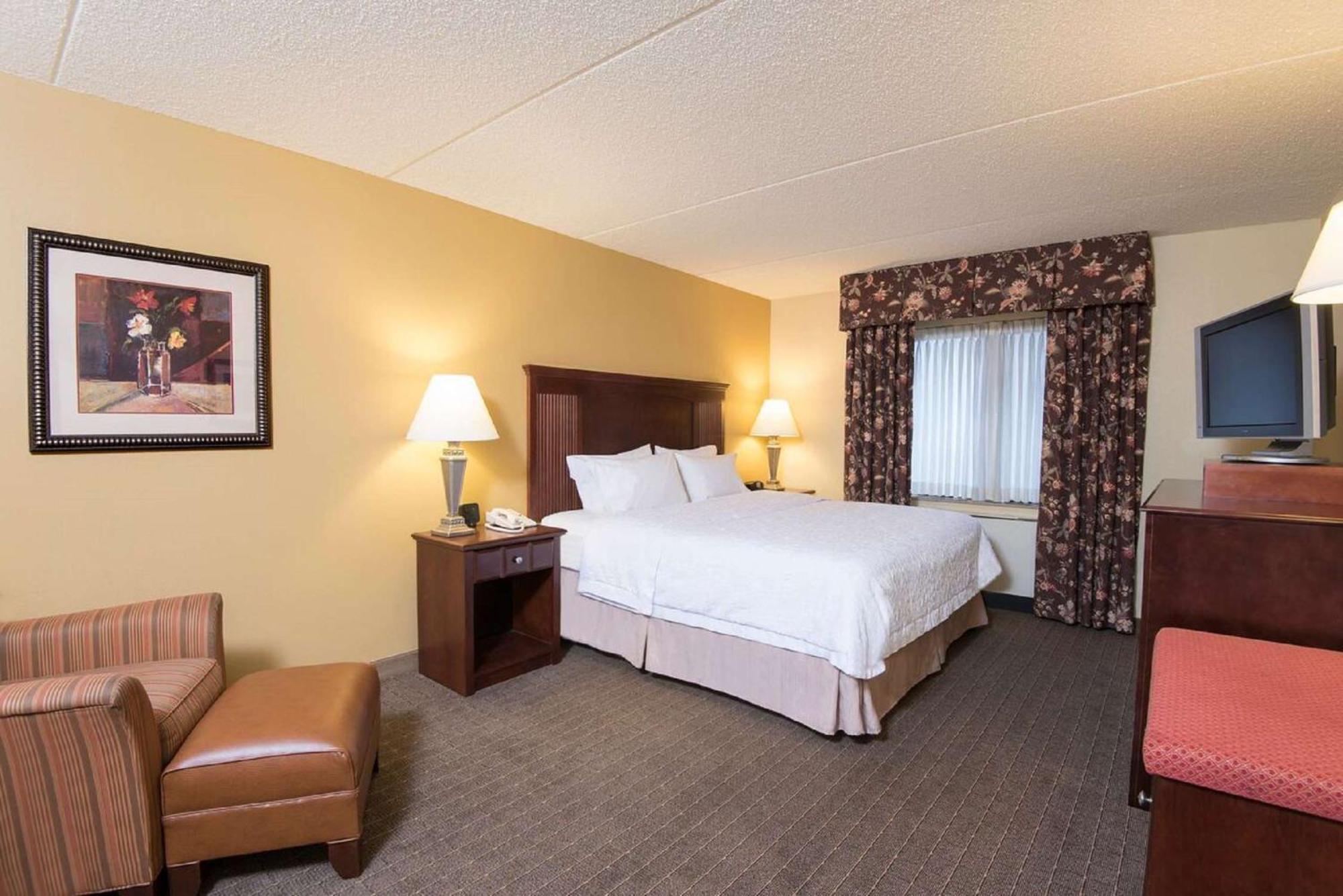 Hampton Inn Schenectady Downtown Екстериор снимка
